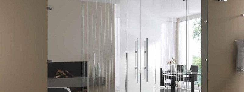 Cách lắp đặt cửa kính thủy lực không phải ai cũng biết Cách lắp đặt cửa kính thủy lực không phải ai cũng biết